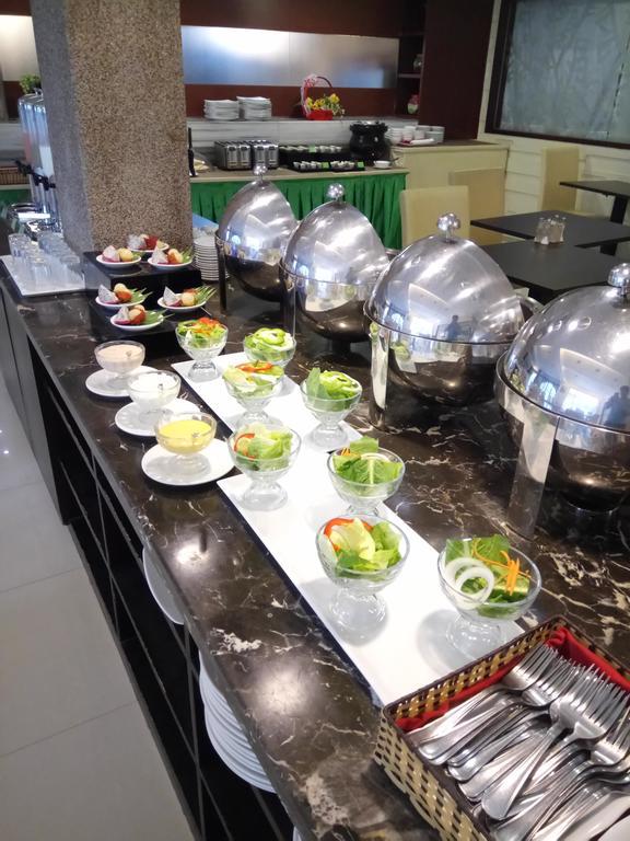 Discovery Hotel Пномпень Экстерьер фото