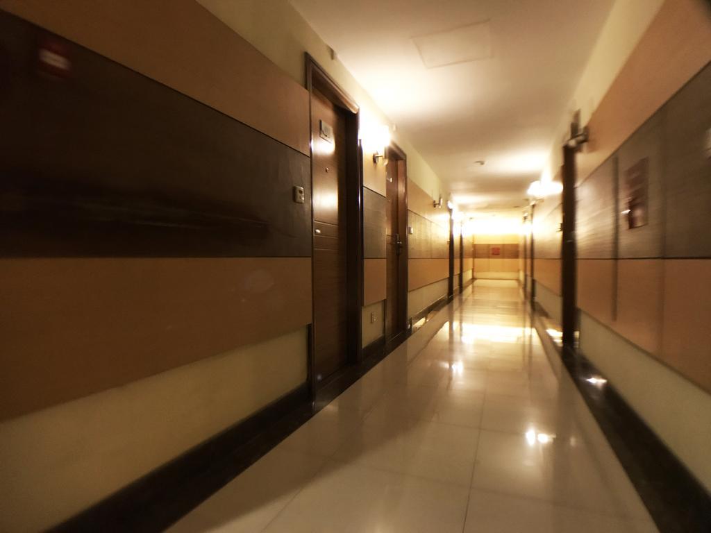 Discovery Hotel Пномпень Экстерьер фото